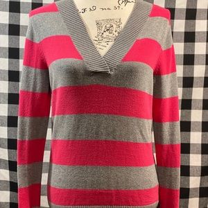🍂Gap Pink & Grey V-Neck Sweater Size M